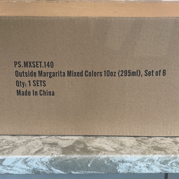 Shatterproof Tritan Outdoor Margarita Glasses - Set of 6 Mixed Colors - BNIB - Picture 3 of 3